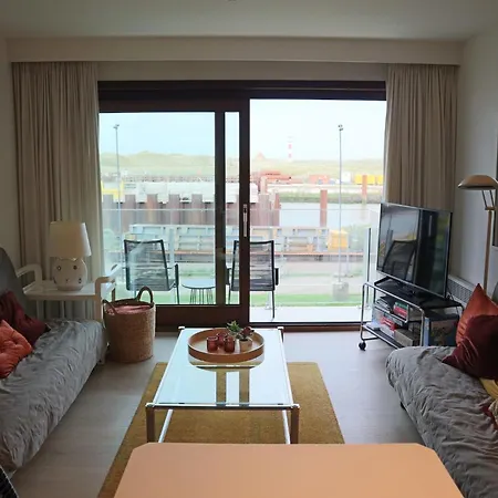 In Near The Beach, Cleaning Included Apartamento *